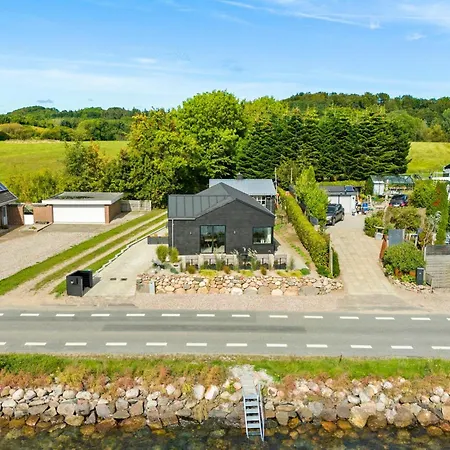 2 Bedroom Cozy In Skarup Fyn Skårupøre